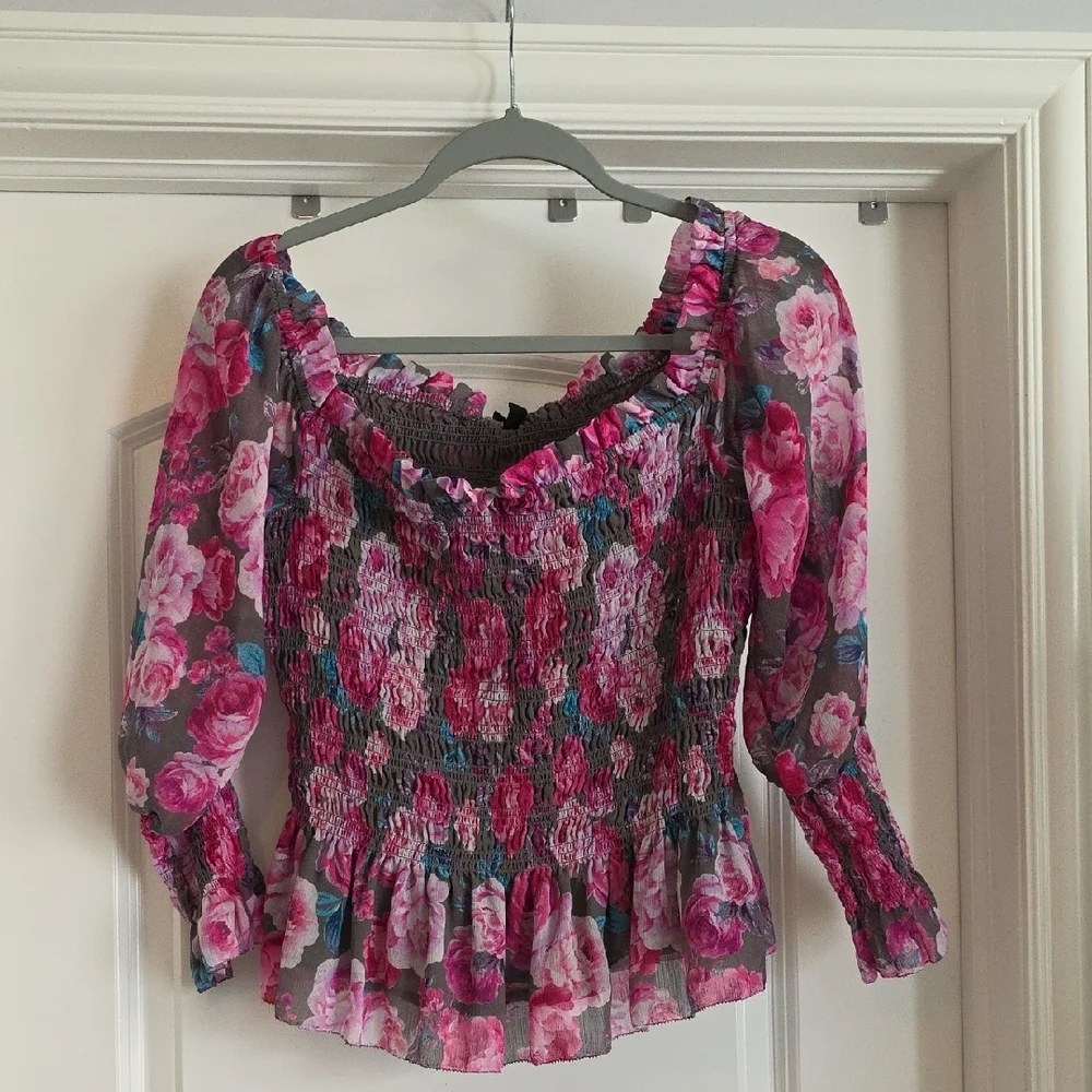 EUC Torrid 1 Floral Smocked Women's Cold Shoulder - Picture 3 of 8